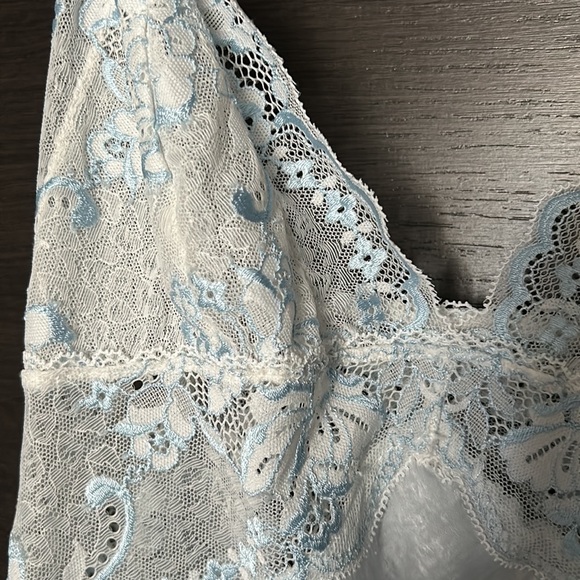 Light blue night gown size M - Picture 4 of 9